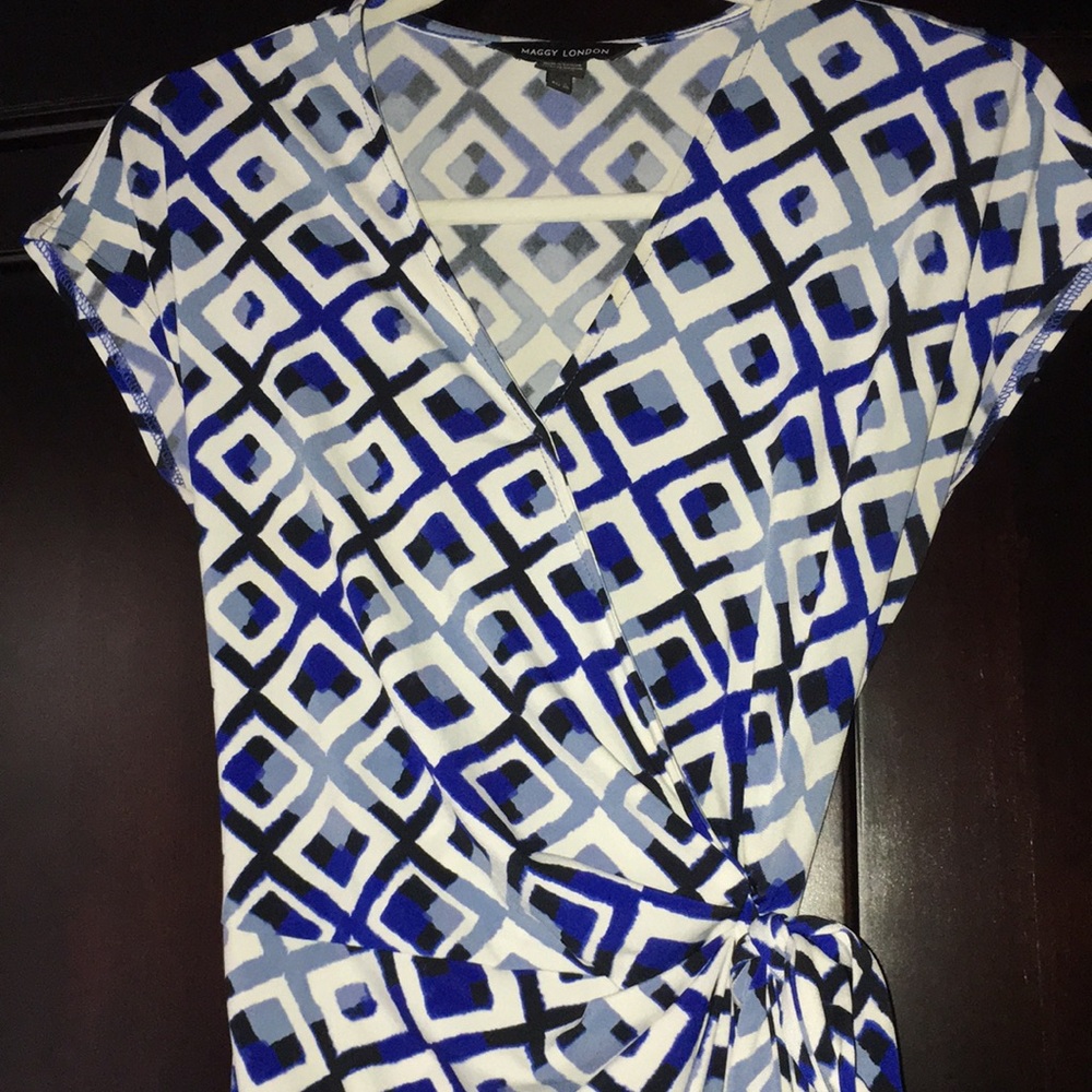 Wrap dress by Maggy London SZ 6